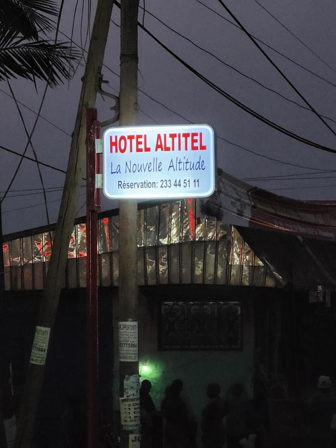 Hotel Altitel Bafoussam Exteriör bild