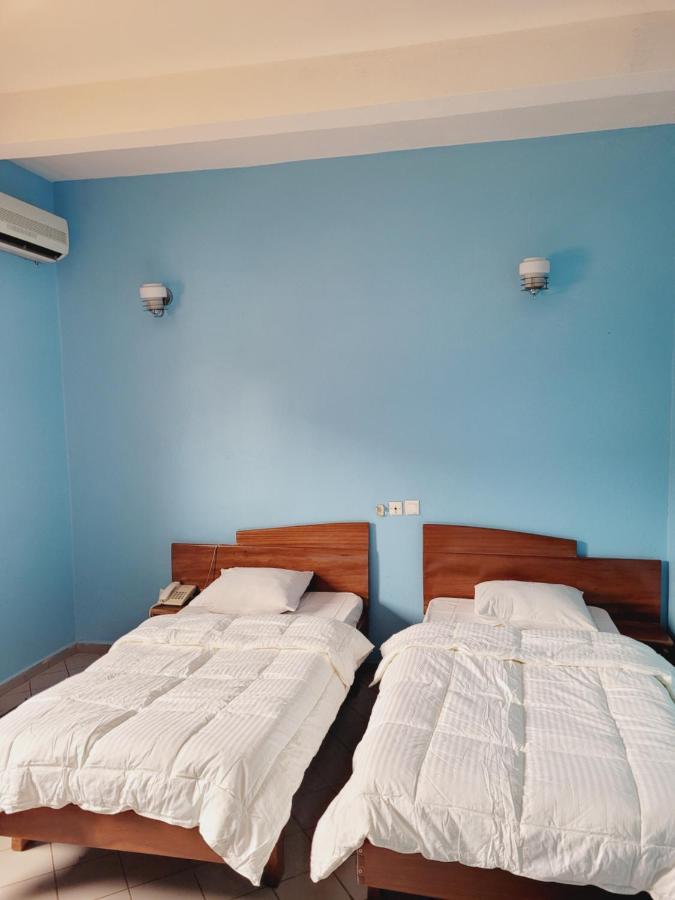 Hotel Altitel Bafoussam Exteriör bild